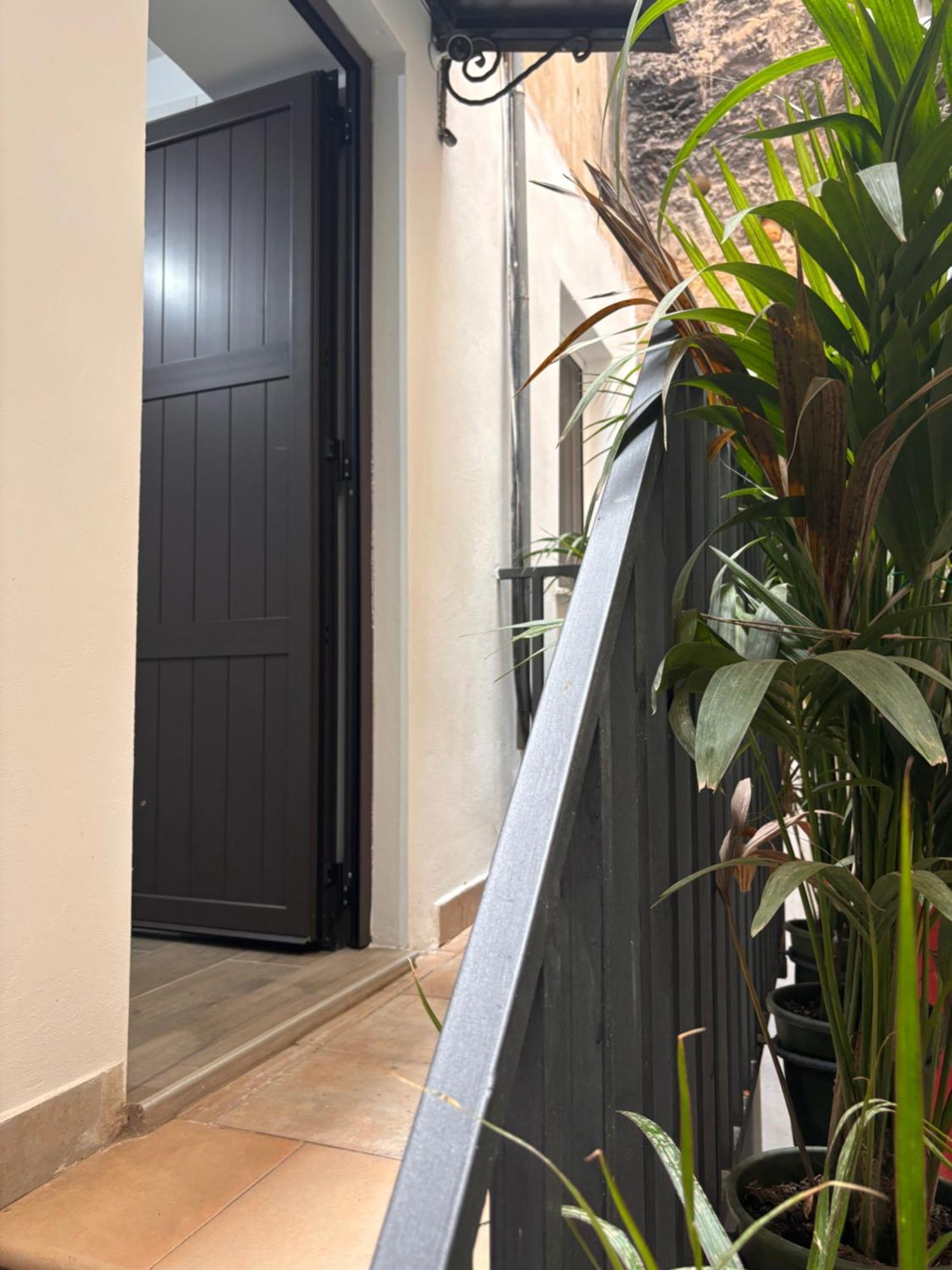 דירות פלרמו Cortile Riolo מראה חיצוני תמונה